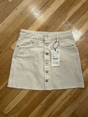 Zara Button-Front White Denim Skirt | NWT